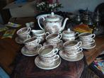 12 persoons koffieservies P REGOUT serie castillo bruin, Antiek en Kunst, Antiek | Servies compleet, Ophalen of Verzenden