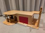 Houten garage met lift Van Dijk Toys, Kinderen en Baby's, Speelgoed | Houten speelgoed, Ophalen of Verzenden, Gebruikt, Overige typen