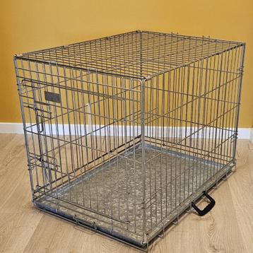 Mooie stevige en schone bench 54x76x60cm  beschikbaar voor biedingen