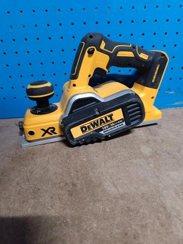 DeWalt XR 18v accu schaafmachine beschikbaar voor biedingen