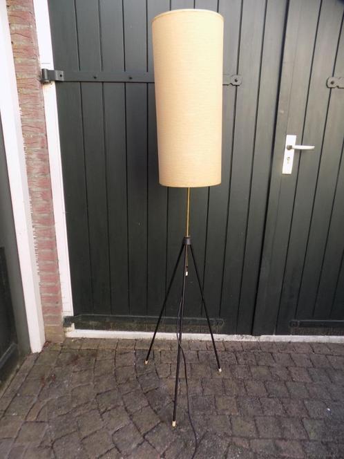 Lamp Vloerlamp statieflamp raketlamp tripod jaren 50 fifties, Huis en Inrichting, Lampen | Vloerlampen, Gebruikt, 150 tot 200 cm