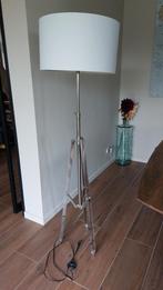 Staande lamp met vloerschakelaar. Verstelbaar, Ophalen, Zo goed als nieuw, Metaal, 150 tot 200 cm