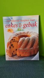 Bakboek Cakes & Gebak - Heerlijke Recepten!, Boeken, Gelezen, Ophalen of Verzenden, Christa Schmedes, Europa