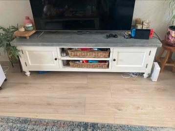 Leuk tv meubel 180 cm landelijk