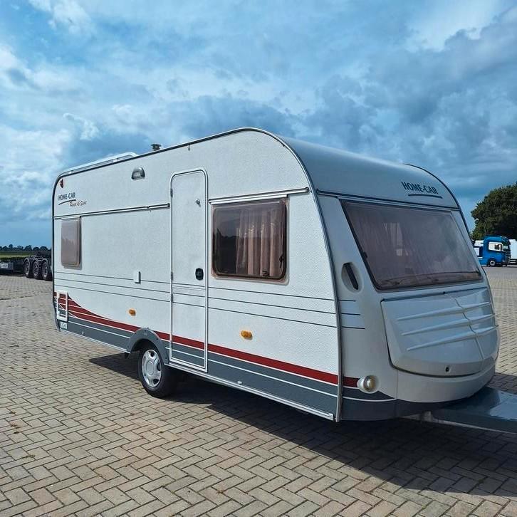 Home Car Racer 45, Voortent+luifel, Bovag 2025, Frans bed, Caravans en Kamperen, Caravans, Particulier, tot en met 4, 750 - 1000 kg