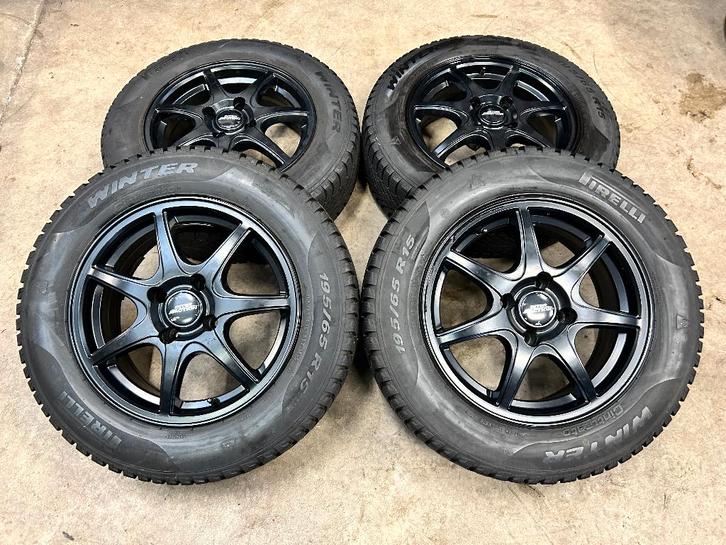 ❄️15 inch velgen + winterbanden Peugeot 2008 208 207 307 308, Auto-onderdelen, Banden en Velgen, Banden en Velgen, Winterbanden