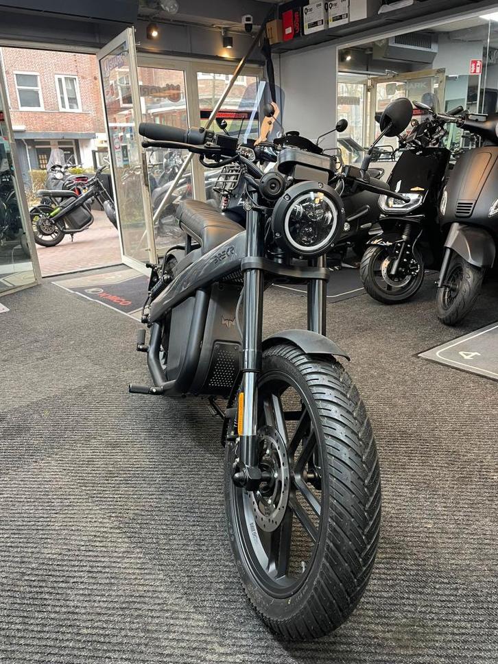 Brekr B4000, Fietsen en Brommers, Elektrische fietsen, Zo goed als nieuw, Overige merken, 50 km per accu of meer, Ophalen