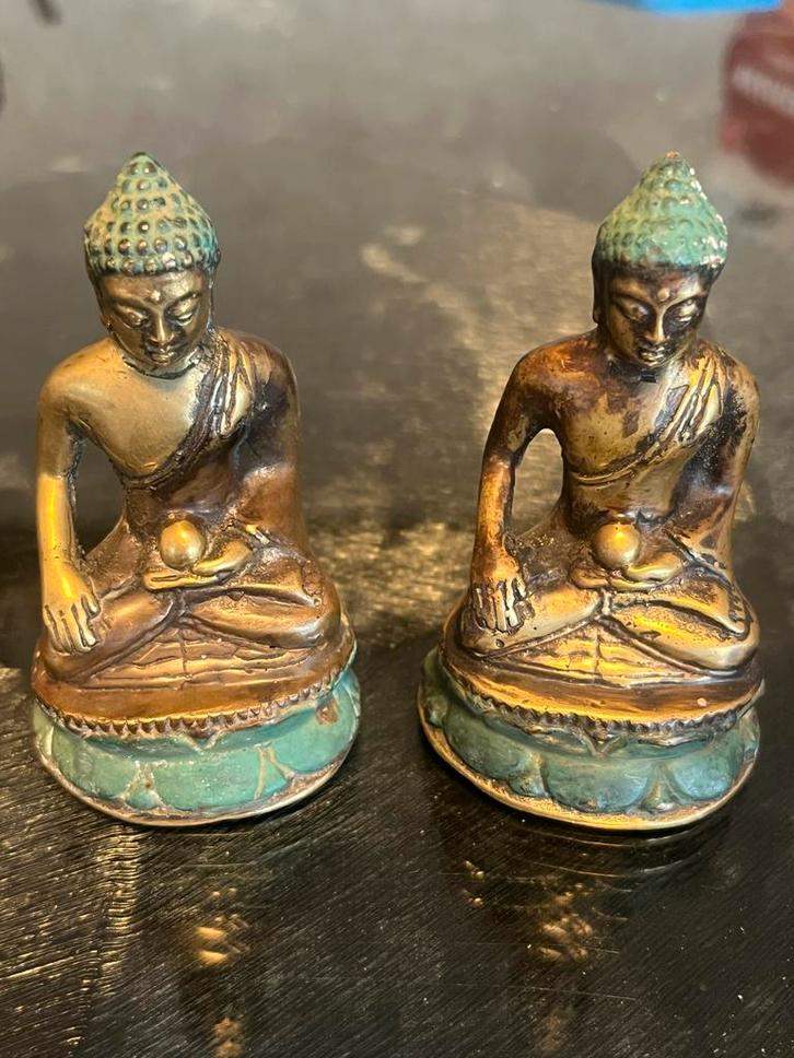 Twee kleine Boeddhabeeldjes, Antiek en Kunst, Kunst | Beelden en Houtsnijwerken, Ophalen of Verzenden