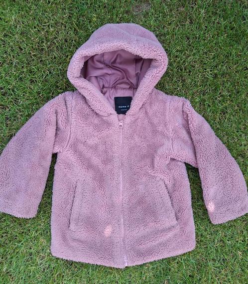 Te koop, zachte roze fluffy jas maat 98, Kinderen en Baby's, Kinderkleding | Maat 98, Gebruikt, Meisje, Jas, Ophalen of Verzenden