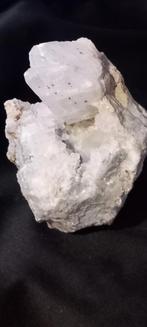 Mooie grote Calciet kristallen, Verzamelen, Mineralen en Fossielen, Ophalen of Verzenden, Mineraal