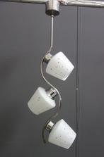 50 jaren hang lamp 3 melkwit glas kappen met rood zwart stip, Gebruikt, Vintage, Ophalen of Verzenden, Glas