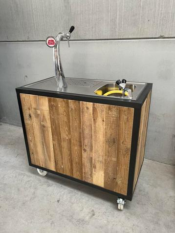 Mobiele biertap start klaar beschikbaar voor biedingen