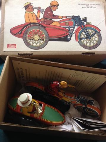 Blikken Motor met zijspan. Paya Moto Tuf Tuf 30 cm     beschikbaar voor biedingen