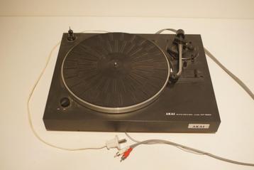 Vintage Platenspeler beschikbaar voor biedingen
