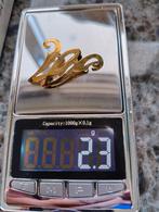 Gouden broche letter W, Minder dan 4 cm, Ophalen of Verzenden, Zo goed als nieuw, Goud