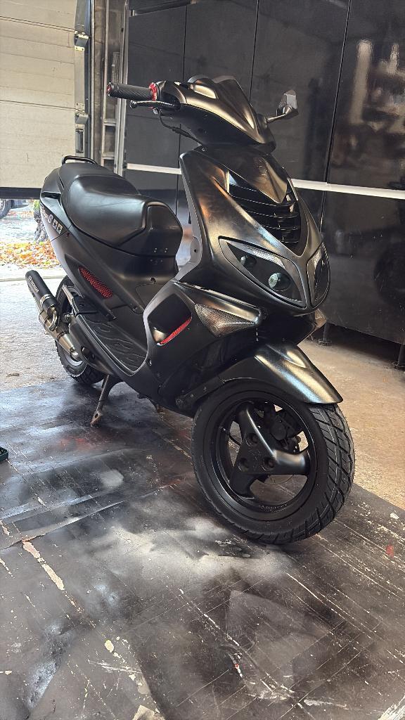 Speedfight 2 70cc Lc, Fietsen en Brommers, Scooters | Peugeot, Gebruikt, Speedfight, Maximaal 45 km/u, Tweetakt, Ophalen