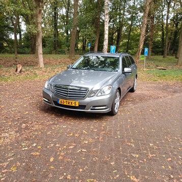 Mercedes-Benz E-Klasse E200 CGI BE Estate Aut7 2012 Grijs beschikbaar voor biedingen