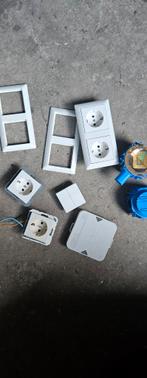 Elektra Materiaal: Jung, Busch-Jaeger, Gira + Buis, Doe-het-zelf en Verbouw, Ophalen of Verzenden, Gebruikt, Schakelaar