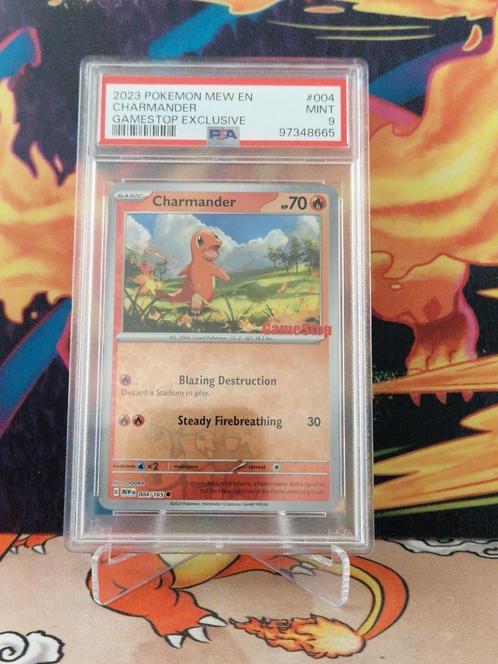 PSA 9 Charmander - Mew 151 - GameStop Promo, Hobby en Vrije tijd, Verzamelkaartspellen | Pokémon, Nieuw, Losse kaart, Foil, Ophalen of Verzenden