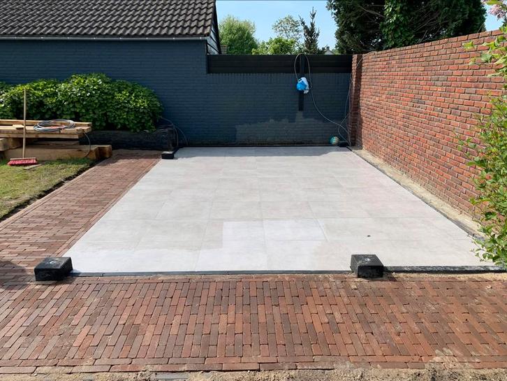 D&B bestrating/grondwerk/tegels/metselwerk/vloeren/stenen, Diensten en Vakmensen, Tuinmannen en Stratenmakers, Bestrating