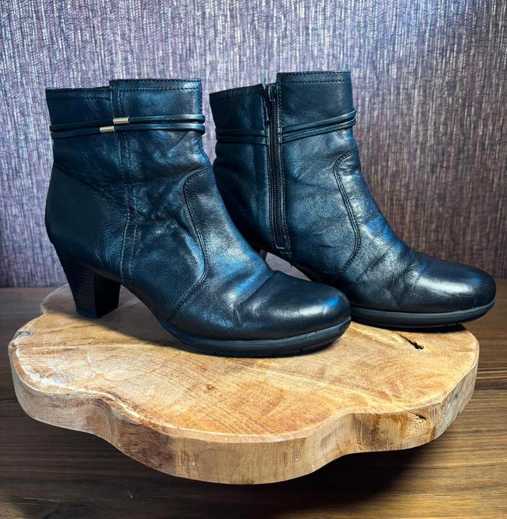 Zwarte leren enkellaarsjes Trend one maat 39, Kleding | Dames, Schoenen, Zo goed als nieuw, Lage of Enkellaarzen, Zwart, Ophalen of Verzenden