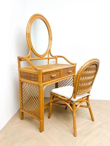 Vintage rotan bamboe kaptafel incl stoel met spiegel beschikbaar voor biedingen