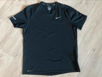 Nike dryfit hardloopshirt | zwart | maat M beschikbaar voor biedingen