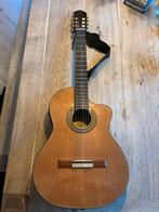 Solid cedar wood Spanish guitar Model B20C by Jose Rodrigues, Muziek en Instrumenten, Snaarinstrumenten | Gitaren | Akoestisch