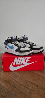 Nike Sportswear Sneakers hoog - maat 35, Ophalen of Verzenden, Gebruikt, Jongen of Meisje, Schoenen