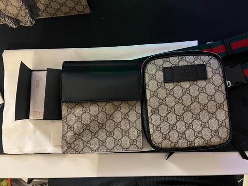 Gucci GG Supreme medium belt bag, Sieraden, Tassen en Uiterlijk, Tassen | Schoudertassen, Zo goed als nieuw, Beige, Ophalen of Verzenden