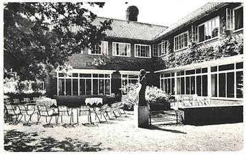 956982	Bennekom	Gld 1969 gel in 74 De Born	gelopen met postz beschikbaar voor biedingen
