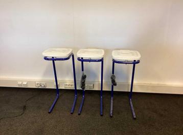 3 Mobiele afvalzakhouder met deksel (prijs per stuk!) beschikbaar voor biedingen