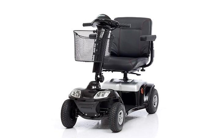 Scootmobiel weinig op gereden en MOET WEG!!, Diversen, Brommobielen en Scootmobielen, Zo goed als nieuw, Kymco, 26 t/m 35 km, 16 km/u of meer