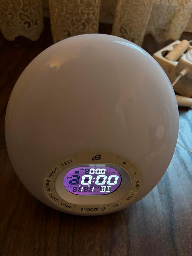 Digitale Wekker met Lichttherapie, Witgoed en Apparatuur, Wekkers, Zo goed als nieuw, Digitaal, Ophalen of Verzenden