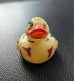 Gele badeend met tattoo vlekken in rood wit en zwartgroen, Verzamelen, Verzenden, Nieuw