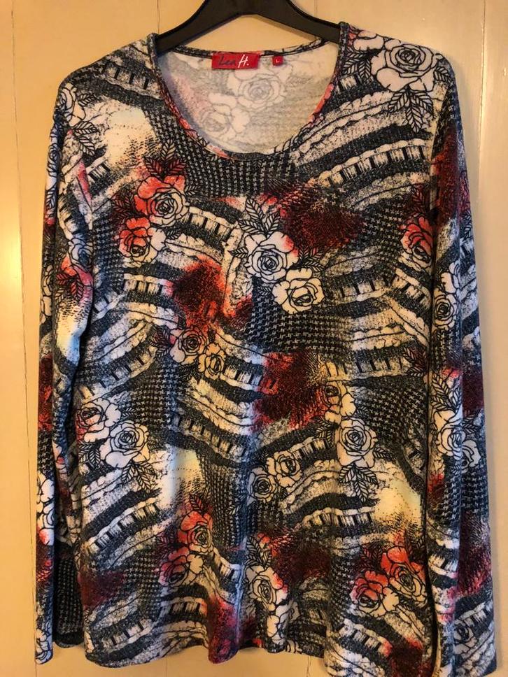Kleurige top, el.viscose. Z.g.a.n. LEA H. Maat Large., Kleding | Dames, Tops, Zo goed als nieuw, Maat 42/44 (L), Lange mouw, Ophalen of Verzenden