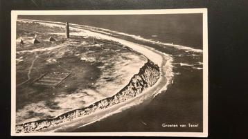 TEXEL  KLM luchtfoto zwart wit ca 1954 Vuurtoren beschikbaar voor biedingen