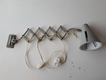 Vintage retro wandlamp Hala Zonne Serie Design jaren 60. beschikbaar voor biedingen