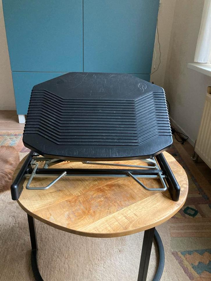Verstelbare voetensteun voor bureau. Merk Score, model 952, Diversen, Bureau-accessoires, Gebruikt, Ophalen