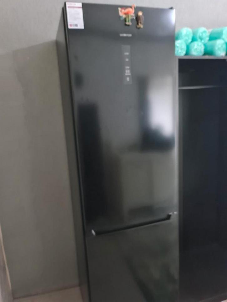 Inventum kv2001b koel-vriescombinatie koelkast, Witgoed en Apparatuur, Koelkasten en IJskasten, Zo goed als nieuw, Met aparte vriezer
