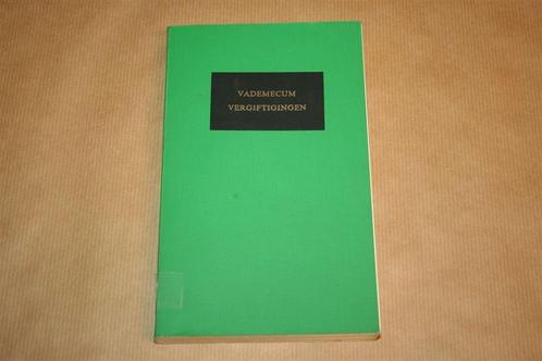 Vademecum vergiftigingen, Boeken, Gezondheid, Dieet en Voeding, Gelezen, Dieet en Voeding, Ophalen of Verzenden