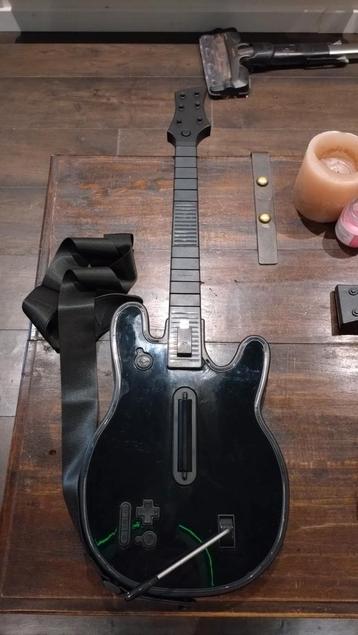 Guitar hero ps3 gitaar beschikbaar voor biedingen