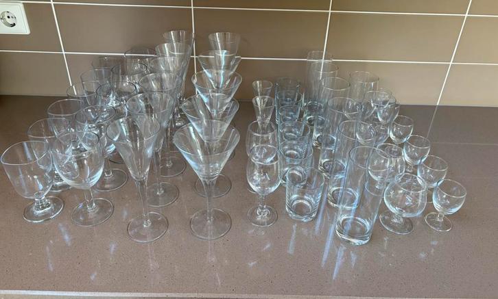 48 Glazen: wijn, longdrink, borrel, bier, cocktail, likeur, Huis en Inrichting, Keuken | Servies, Zo goed als nieuw, Glas of Glazen