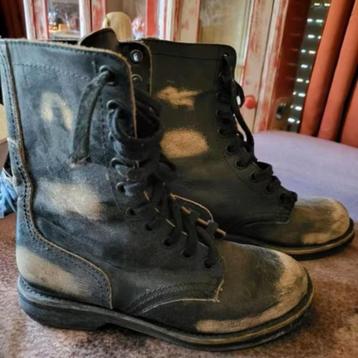 Festival schoenen/ kistjes. beschikbaar voor biedingen