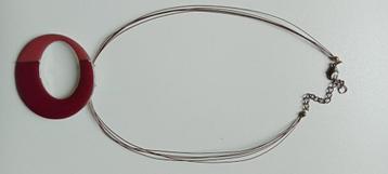Roze/Paarse Ketting met Cirkel Hanger beschikbaar voor biedingen
