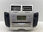Radio van een Toyota Yaris, Gebruikt, -, -, Ophalen of Verzenden