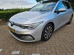 Volkswagen Golf 1.5 TSI 130pk 2022 Grijs, Auto's, Voorwielaandrijving, Bluetooth, Stof, Zwart
