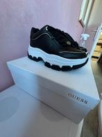Guess maat 36, Ophalen