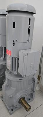 Elektromotor SEW met reductor, Doe-het-zelf en Verbouw, Ophalen