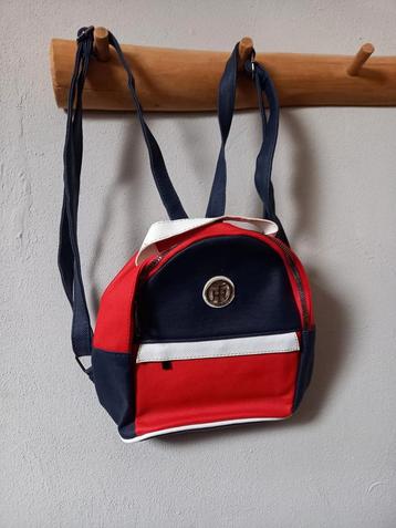 Kleine Tommy Hilfiger tas - rugtas  beschikbaar voor biedingen